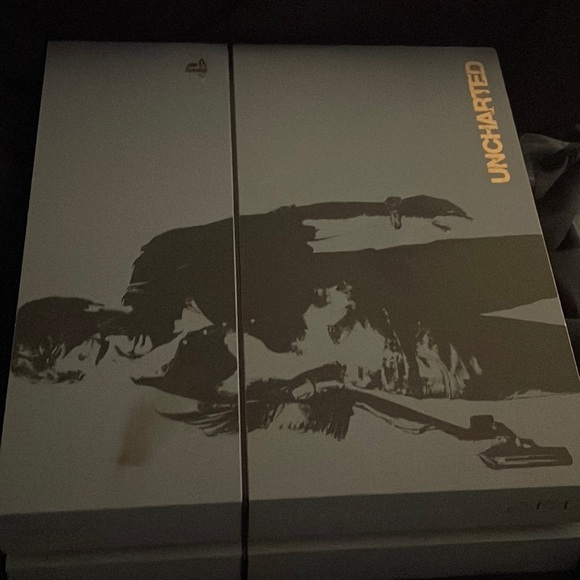 PS4 - Picture 1 of 1